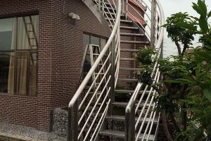 廣州獅嶺鈑金加工廠，【恒宇泰金屬】關(guān)注網(wǎng)絡(luò)輕鋼別墅騙局