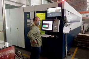 廣州市激光切割加工廠，【恒宇泰金屬】教你怎么選擇靠譜的加工商