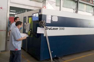 鈑金激光切割加工廠家-【恒宇泰金屬】10000方生產(chǎn)車(chē)間50余臺(tái)設(shè)備