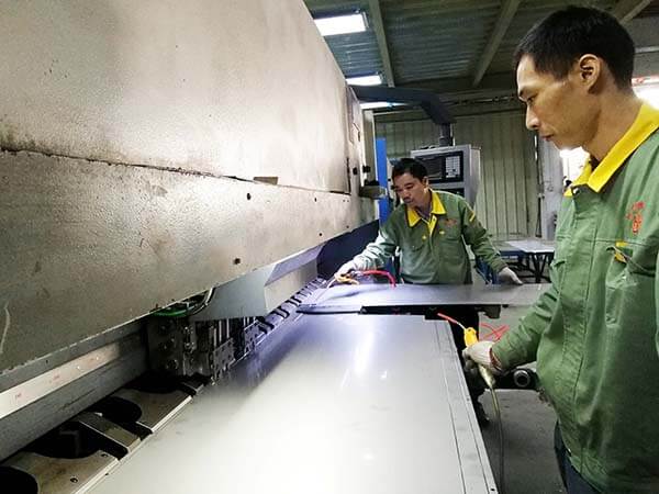 鈑金加工 解析鈑金件剪折操作的標準